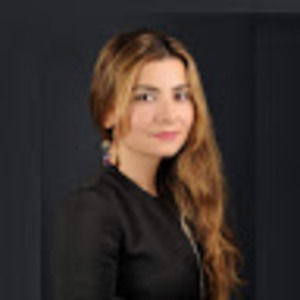 Meet your Posher, Elif